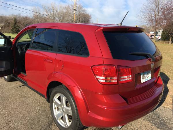 **2009 Dodge Journey V6 AWD - Low Miles - Great Condition ** - cars... for sale in Chaska, MN – photo 2