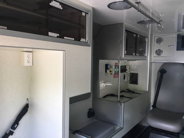 2011 freightliner sprinter ambulance - cars & trucks - by owner -... for sale in Rahway, NJ – photo 13