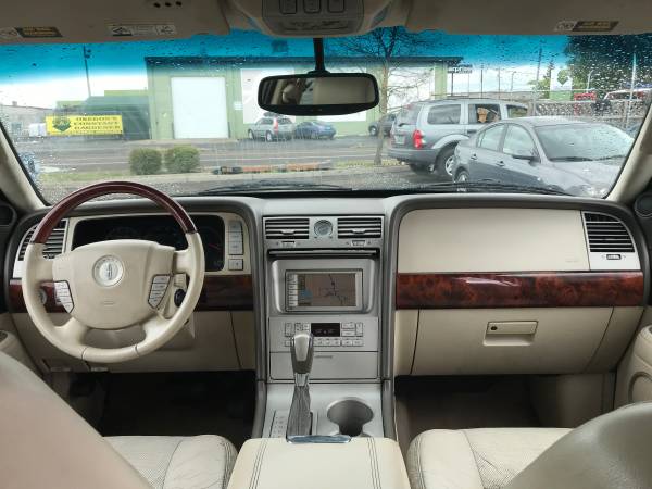 2004 LINCOLN NAVIGATOR LOADED SPECIAL PICE for sale in Eugene, OR – photo 12