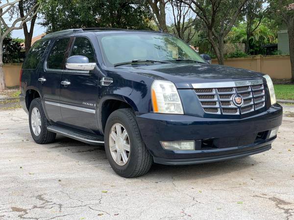 CADILLAC ESCALADE SUV - cars & trucks - by owner - vehicle... for sale in Hollywood, FL – photo 3