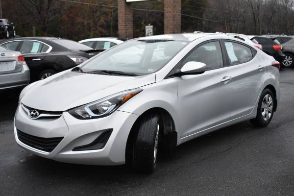 2016 Hyundai Elantra SE - Excellent Condition - Best Deal - cars &... for sale in Lynchburg, VA – photo 9