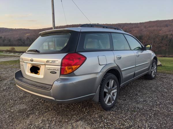 2007 Subaru Outback 3.0 - cars & trucks - by owner - vehicle... for sale in Franklinville, NY – photo 3