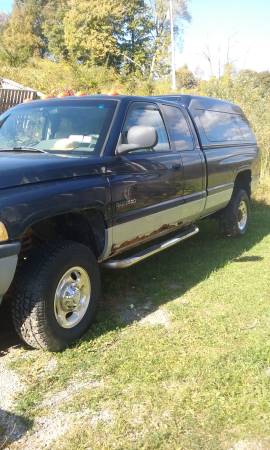 2001 Dodge 2500 with Fisher plow for sale in Middleburgh, NY – photo 2