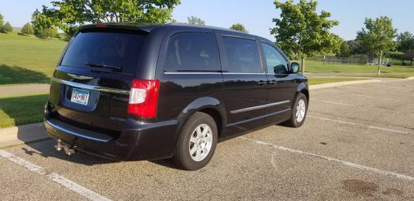 Handicapped Van - 2013 Chrysler Town and Country with Transfer Seat for sale in Prior Lake, MN – photo 9