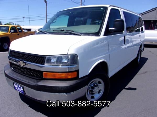 2009 Chevrolet Chevy Express LT 12 Passenger Van 3500 1Owner for sale in Milwaukie, OR – photo 3