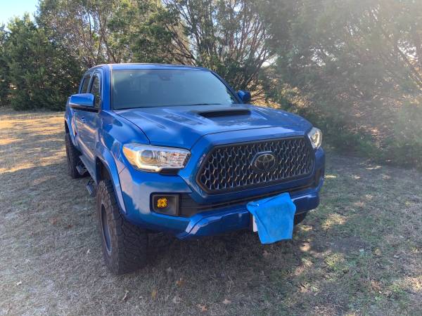 2018 Toyota Tacoma Sport 4WD - cars & trucks - by owner - vehicle... for sale in Granbury, TX – photo 4