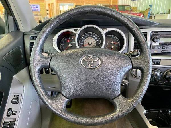 2005 Toyota 4Runner SR5 V8 - Lifted - Leather - Heated Seats! for sale in La Crescent, WI – photo 20