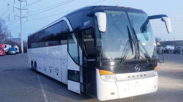Used 2007 Setra S417 54-Passenger Executive Leather Highway Coach for sale in Evansville, IN – photo 2