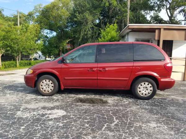 2005 Chrysler Town and Country (One Owner) - 2800 Cash - cars & for sale in Daytona Beach, FL – photo 2