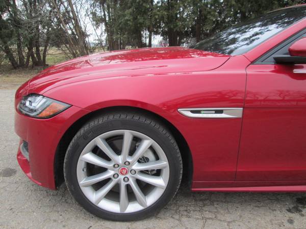 2016 Jaguar XF R Sport *1,500 Miles* - cars & trucks - by dealer -... for sale in Madison, IL – photo 4