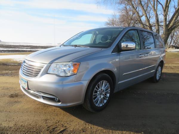 2008 CHRYSLER TOWN & COUNTRY, 145K - - by dealer for sale in Wells, MN – photo 10