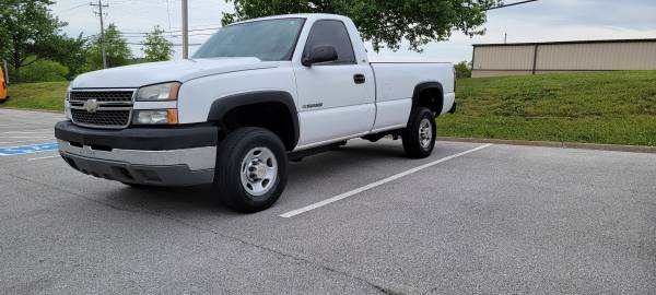 2005 Chevy Silverado 2500HD Regular Cab - - by dealer for sale in Knoxville, TN – photo 3