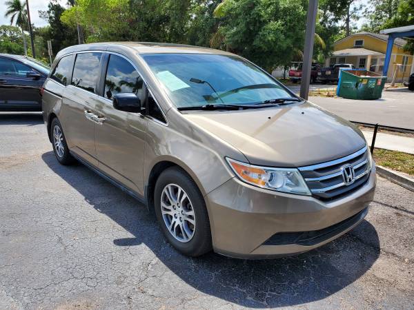 2012 Honda Odyssey EX-L - 79k mi - Leather, Moonroof, Smooth V6 for sale in Fort Myers, FL – photo 3