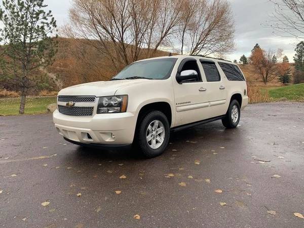 2008 Chevrolet Suburban 1500 - Financing Available! - cars & trucks... for sale in Kalispell, MT – photo 2