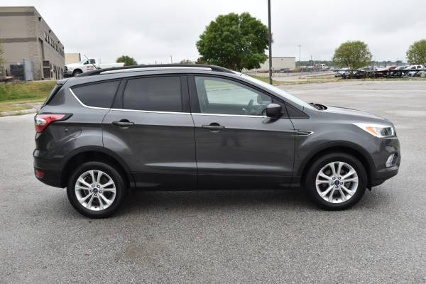 2018 Ford Escape SE 1.5 TURBO ***35K MILES ONLY*** - cars & trucks -... for sale in Omaha, IA – photo 7