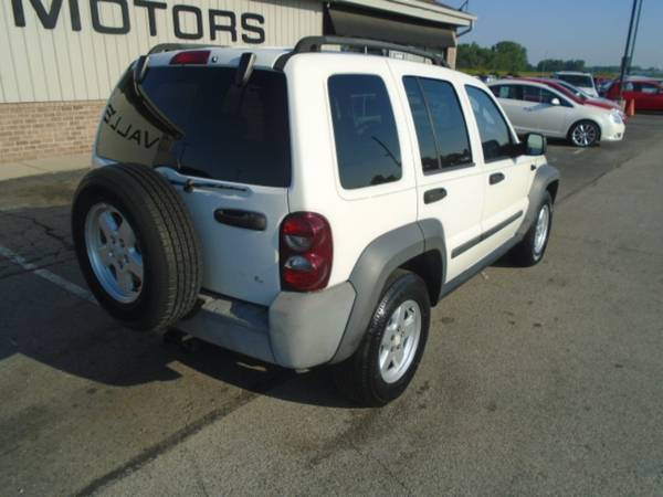 2007 Jeep Liberty Sport 4WD for sale in Mooresville, IN – photo 8