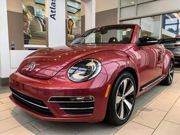**2017 VW BEETLE CONVERTIBLE PINK EDITION(Rare)1OWNER VW WARRANTY**... for sale in Green Bay, WI – photo 2
