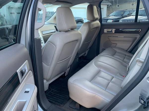 2008 Lincoln MKX AWD 4dr - cars & trucks - by dealer - vehicle... for sale in East Windsor, MA – photo 10