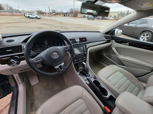 2014 Volkswagen Passat TDI SEL Premium Sedan 4D - - by for sale in Cortez, NM – photo 10