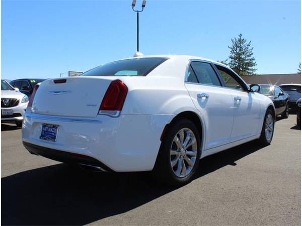 2018 Chrysler 300 sedan Limited (Bright White Clearcoat) for sale in Lakeport, CA – photo 7