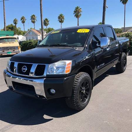 2007 Nissan Titan SE *4x4* Crew Cab*Clean*Financing Available* for sale in Santa Rosa, CA – photo 2