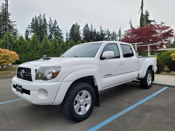 2011 Toyota Tacoma V6 4x4 4dr Double Cab 6 1 ft SB 5A - cars & for sale in Lynnwood, WA – photo 4