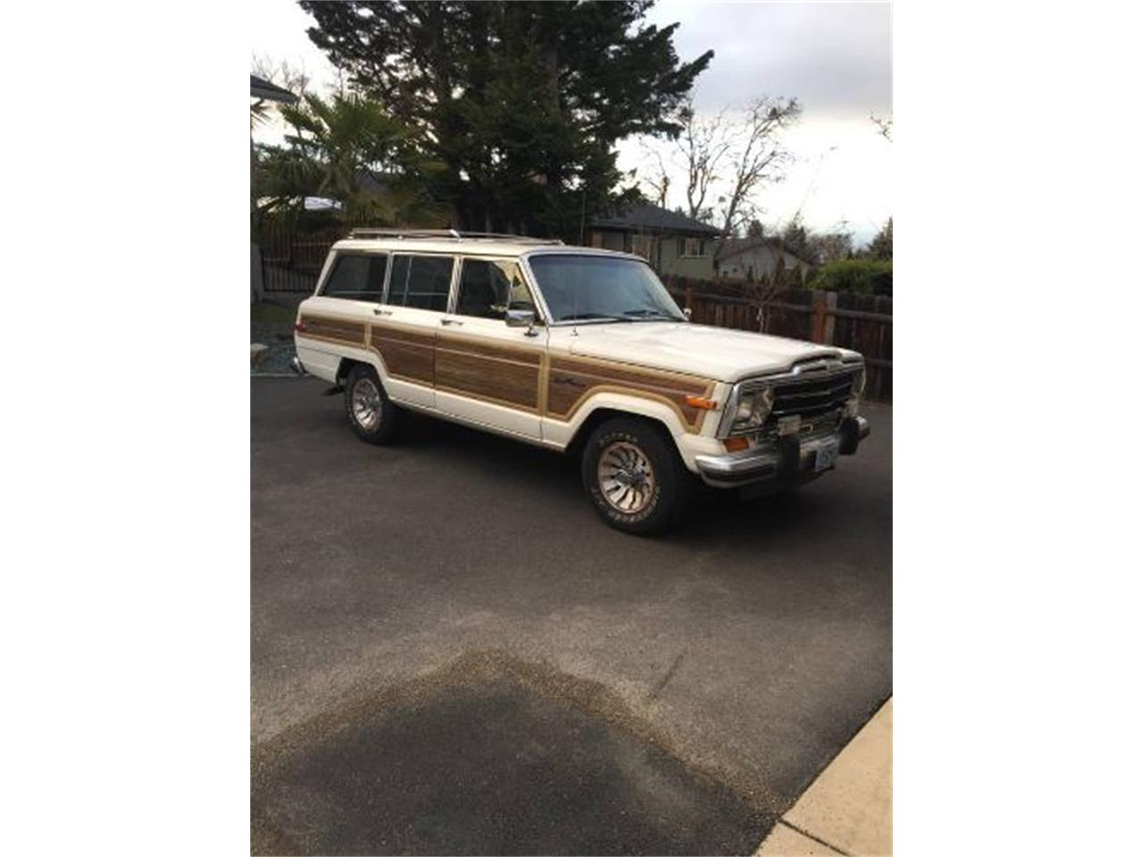 1987 Jeep Grand Wagoneer for sale in Cadillac, MI