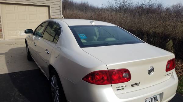 2009 BUICK LUCERNE CXL only 93k miles loaded, clean - cars & trucks... for sale in Sun Prairie, WI – photo 3