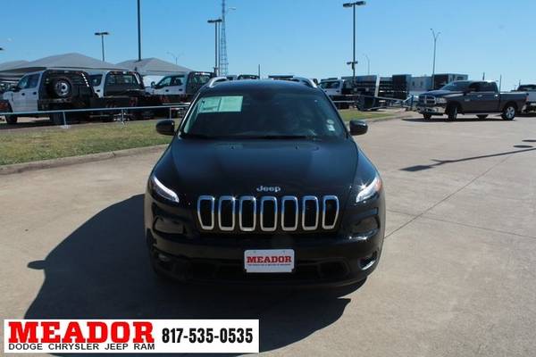 2018 Jeep Cherokee Latitude Plus - Must Sell! Special Deal!! for sale in Burleson, TX – photo 8