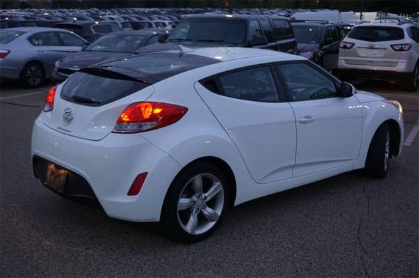 2014 Hyundai Veloster for sale in Lakeville, MN – photo 4