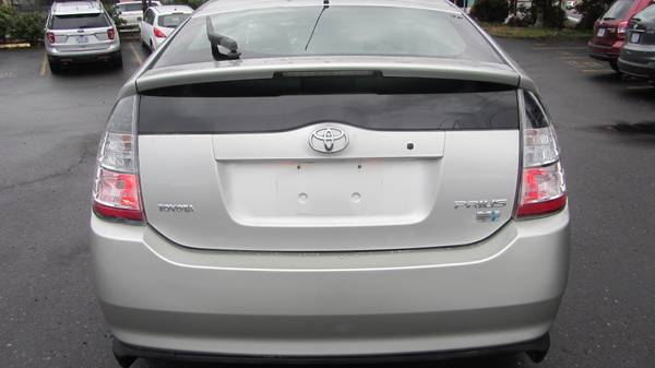 2005 Toyota Prius - cars & trucks - by dealer - vehicle automotive... for sale in Portland, OR – photo 2