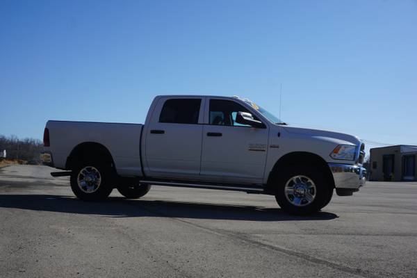 2016 RAM 2500 4WD Crew Cab 149 Tradesman - - by dealer for sale in Greenville, OH – photo 4