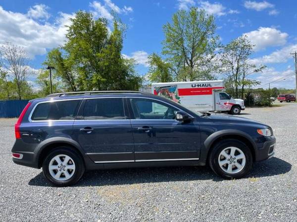 2010 Volvo XC70 - I6 Navigation, Sunroof, Heated Leather, Books for sale in Dagsboro, DE 19939, MD – photo 5