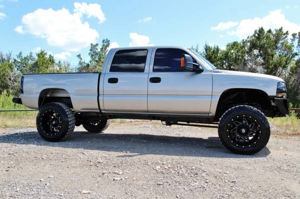 2001 CHEVROLET SILVERADO 1500HD 4X4 - LIFTED - LOW MILES - 20X12 & 35s for sale in Liberty Hill, TX – photo 13