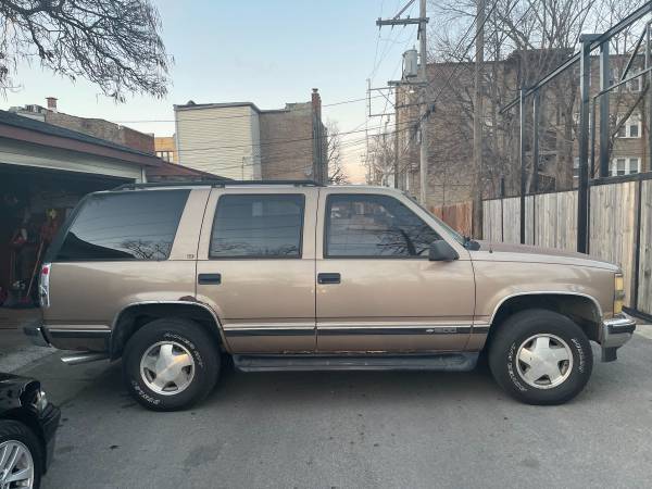 95 Chevy Tahoe - cars & trucks - by owner - vehicle automotive sale for sale in Chicago, IL – photo 3