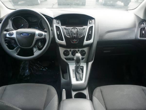 2012 *Ford* *Focus* *4dr Sedan SE* Tuxedo Black Meta for sale in Muskegon, MI – photo 10
