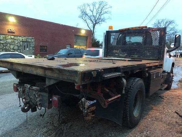 2006 GMC C7500 14 FOOT STAKE BODY FLATBED VERY LOW MIL - cars & for sale in Massapequa, PA – photo 3