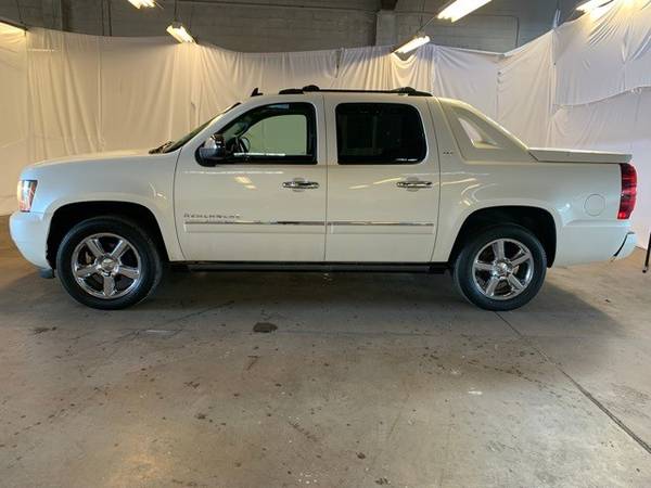 2012 Chevrolet Avalanche 1500 4x4 4WD Chevy Truck LTZ Crew Cab for sale in Tigard, WA – photo 5