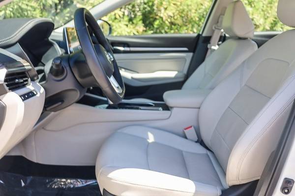 2019 Nissan Altima 2 5 Platinum sedan Glacier White for sale in Livermore, CA – photo 16