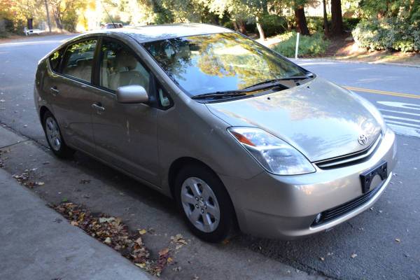 2005 TOYOTA PRIUS😄 *CLEAN TITLE*SMOGGED*REGISTERED* - cars & trucks... for sale in Sacramento , CA – photo 3
