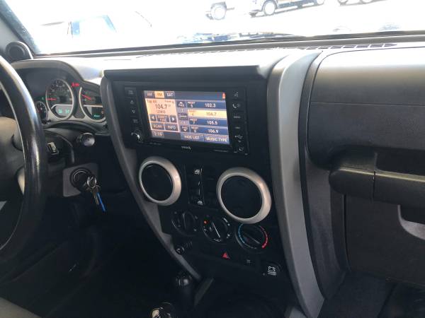 2008 Jeep Wrangler Unlimited SAHARA 6 Spd , 4X4! LOW MILES! for sale in Springfield, OR – photo 15