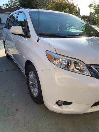 Toyota Sienna XLE for sale in San Jose, CA – photo 3
