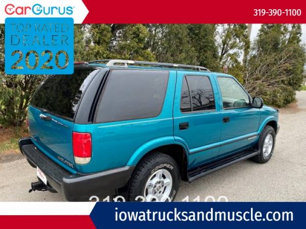 1995 Chevrolet Blazer 4dr 4WD with - cars & trucks - by dealer -... for sale in Cedar Rapids, IA – photo 7