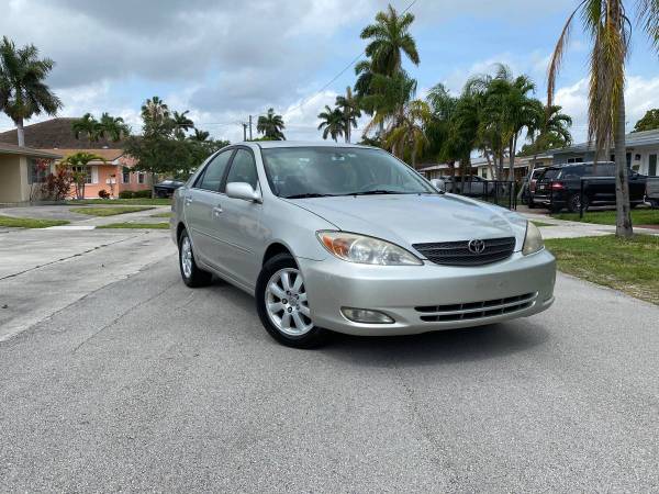 2003 Toyota Camry v6 XLE 2 owner Leather Extra Clean for sale in Boca Raton, FL – photo 2