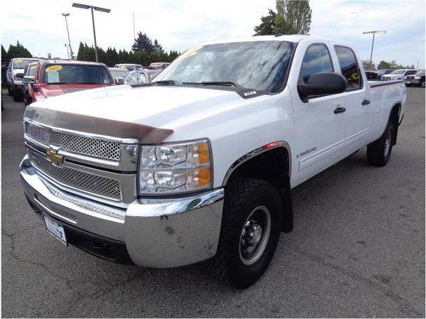 2009 Chevrolet Chevy Silverado 3500HD Work Truck 4x4 4dr Crew Cab LB... for sale in Lakewood, WA – photo 3
