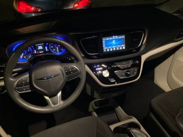 2018 Chrysler Pacifica Touring for sale in Brooklyn, NY – photo 15