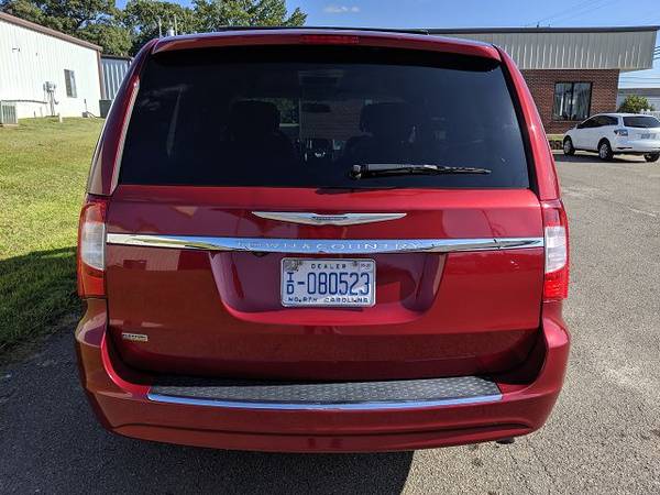 2014 Chrysler Town & Country Touring, Camera, DVD, Power Doors/Hatch!! for sale in Sanford, NC – photo 8