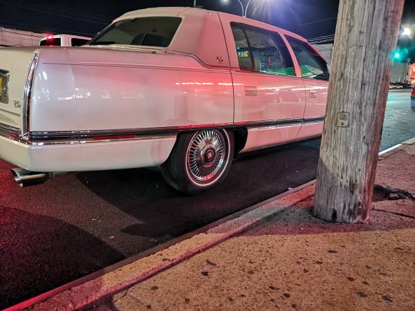 beautiful 1995 4.9 cadillac deville 38 thousand original miles !!!!! for sale in Brooklyn, NY – photo 17