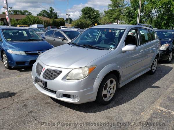 2006 *Pontiac* *Vibe* *4dr Hatchback FWD* Silver - cars & trucks -... for sale in Woodbridge, District Of Columbia