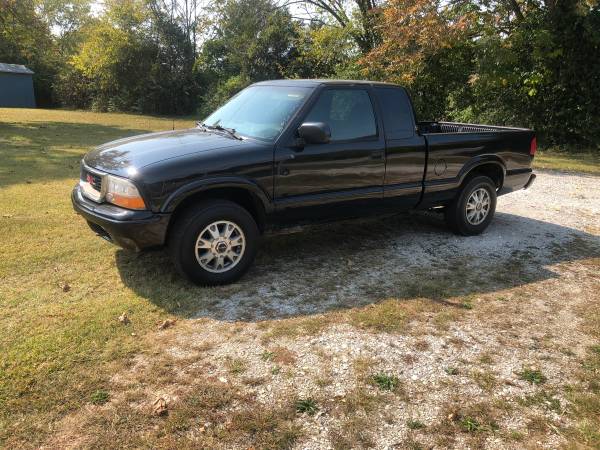 SOLD! 2003 GMC SLS 4X4 ext cab LOWER PRICE! - cars & trucks - by... for sale in Fayetteville, AR – photo 2